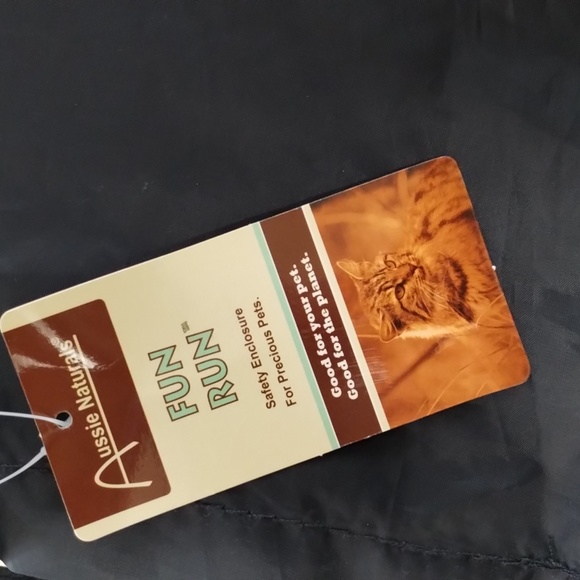 Aussie Naturals Fun Run Safety Enclosure for Pets. PLEASE READ COMPLETELY - Picture 3 of 5